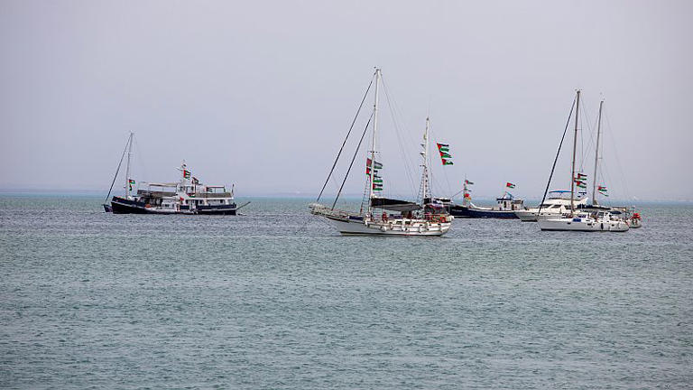 Les navires faisant partie de la flottille mondiale Sumud en direction de Gaza sont ancrs au large de Sidi Bou Sad  Tunis, en Tunisie, le mardi 9 septembre 2025.
